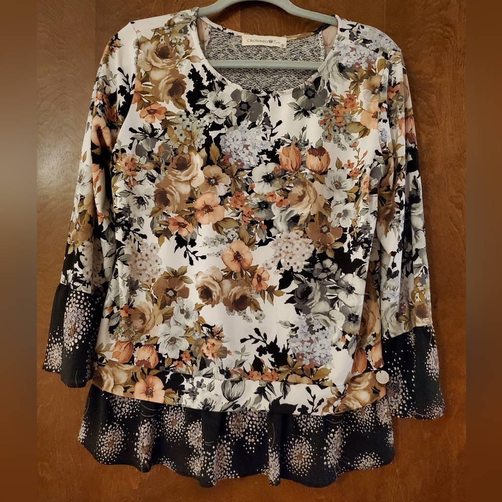 Crowned Free Floral blouse, size S